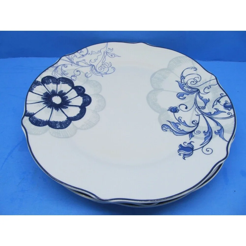 Tabletops Gallery Marion Dinner Plates. Lot of 3 pieces One tiny chip